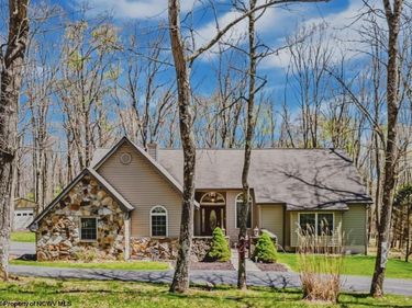 888 E Alpine Drive, Terra Alta, WV 26764