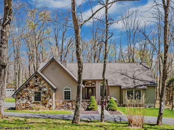 888 E. Alpine Drive, Terra Alta, WV 26764