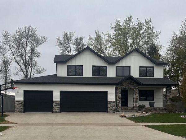 5553 CHARLIE RAY Drive , Grand Forks, ND 58201