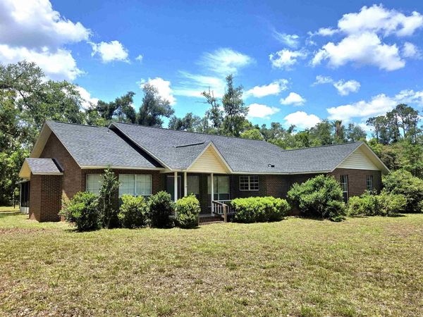 210 WORLEY Way , Perry, FL 32347
