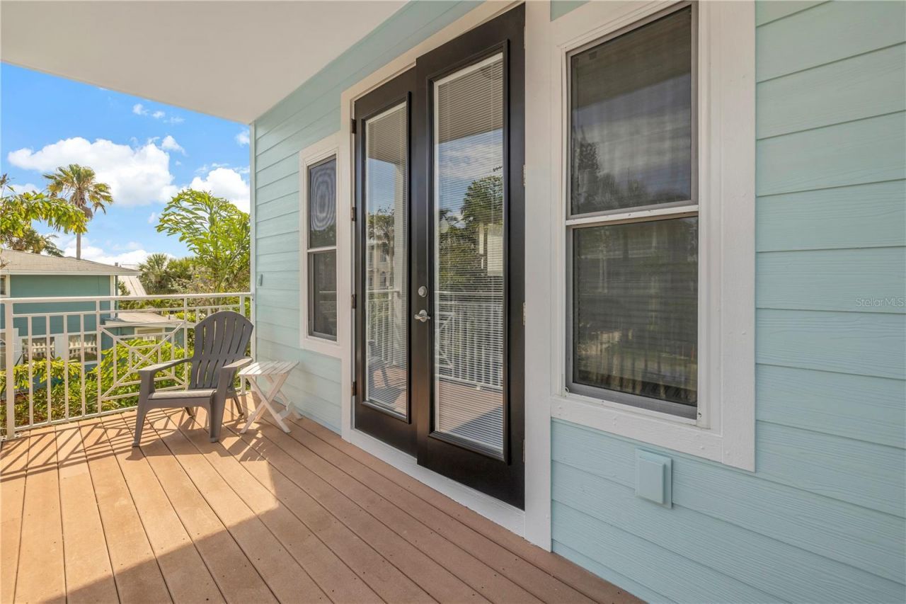 105 4th Street S, Bradenton Beach, FL 34217 Photo