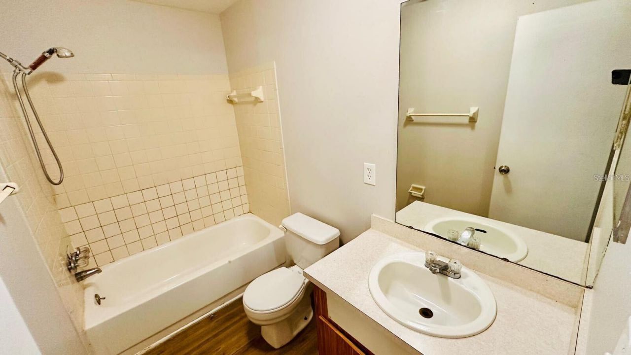 979 Berkley Road, Unit 4, Auburndale, FL 33823 Photo