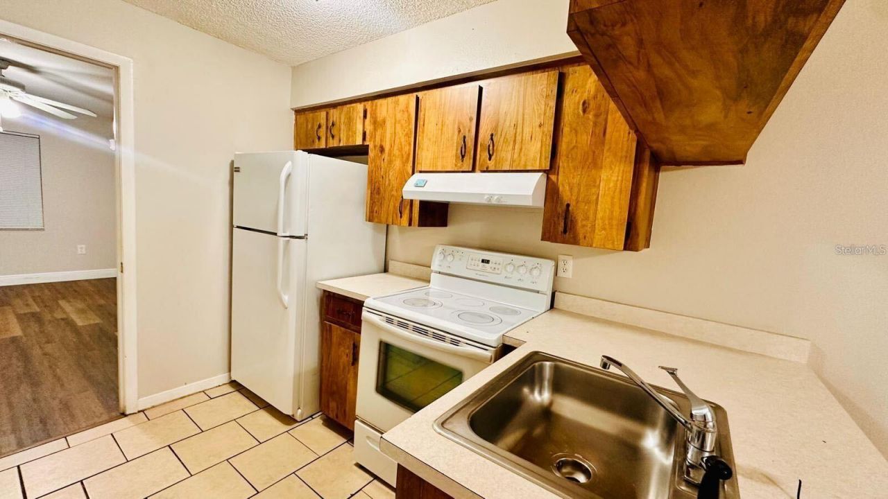 979 Berkley Road, Unit 4, Auburndale, FL 33823 Photo