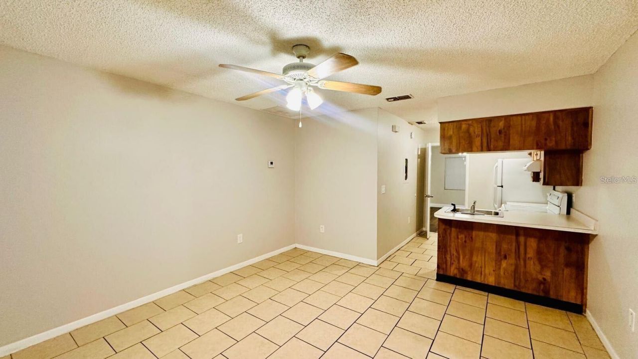 979 Berkley Road, Unit 4, Auburndale, FL 33823 Photo