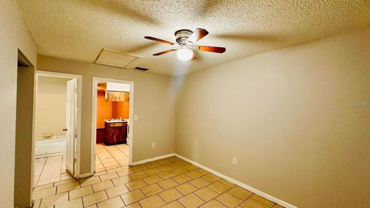 979 Berkley Road, Unit 4, Auburndale, FL 33823 Photo