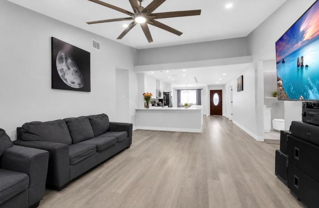 4849 Eden View Court, Orlando, FL 32810 Photo