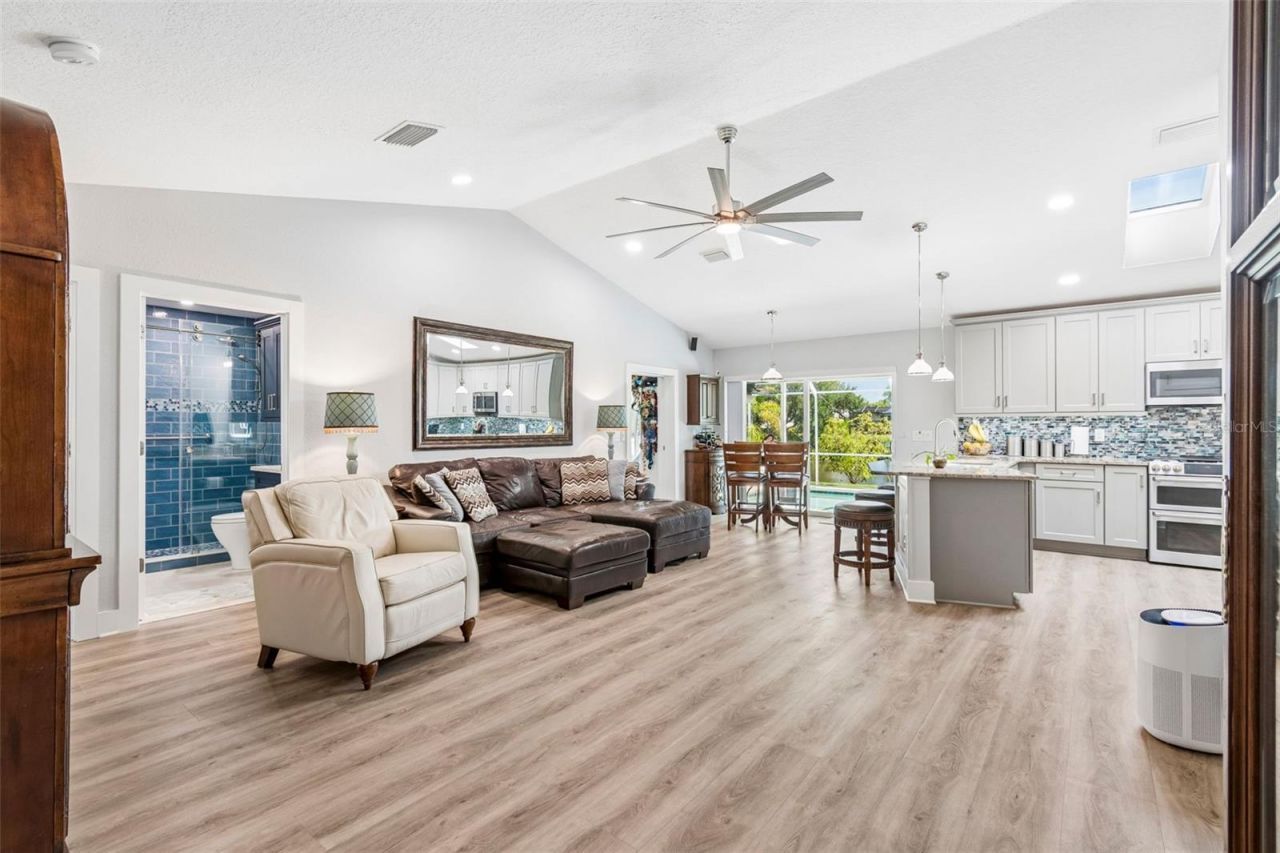 403 Flamingo Drive, Apollo Beach, FL 33572 Photo