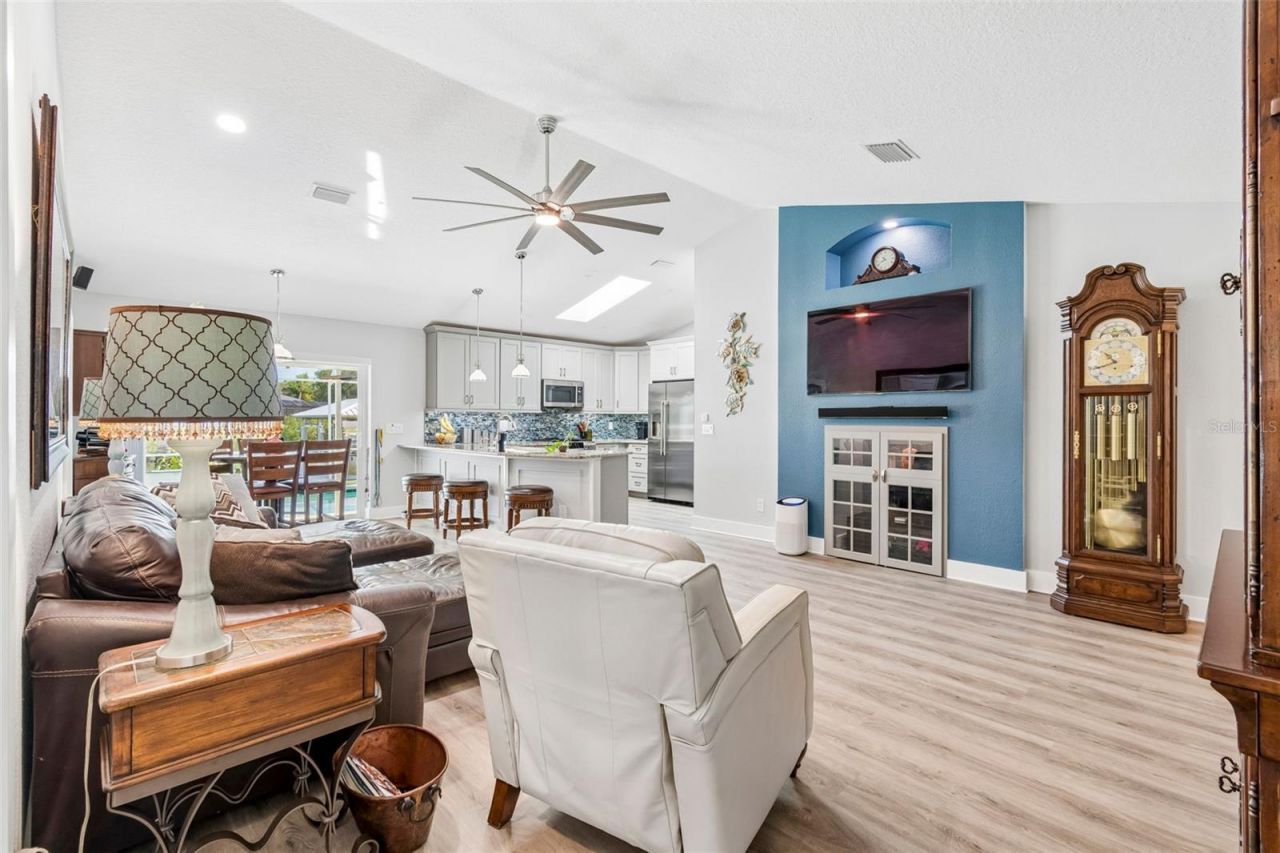 403 Flamingo Drive, Apollo Beach, FL 33572 Photo