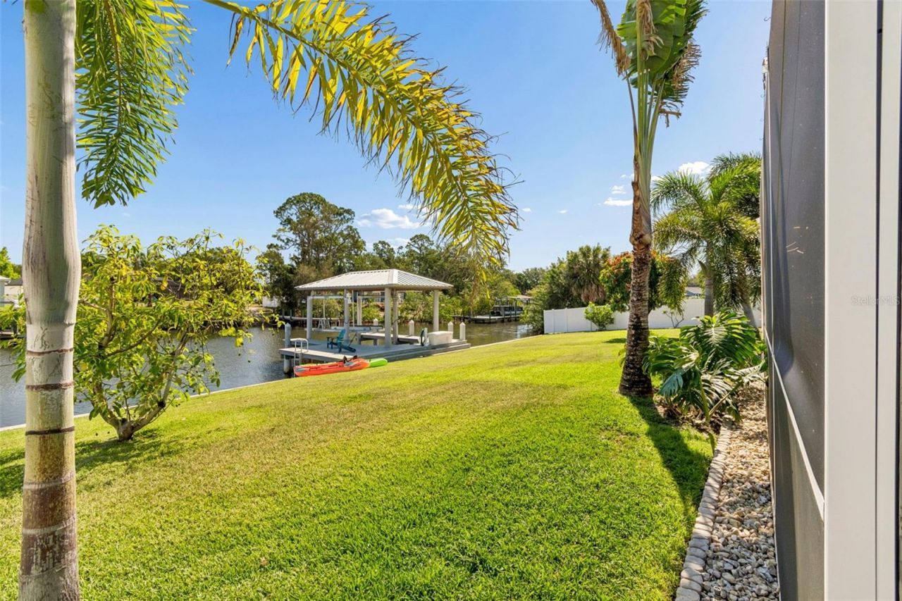 403 Flamingo Drive, Apollo Beach, FL 33572 Photo
