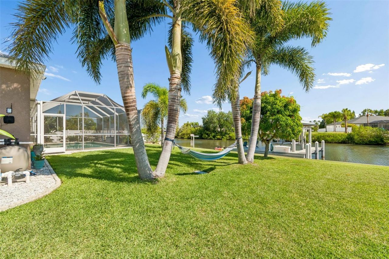 403 Flamingo Drive, Apollo Beach, FL 33572 Photo