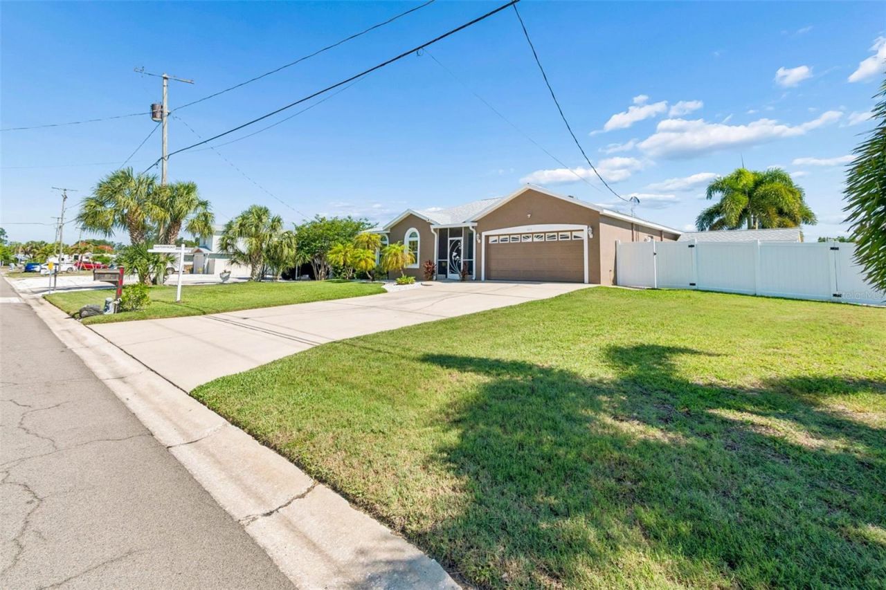 403 Flamingo Drive, Apollo Beach, FL 33572 Photo