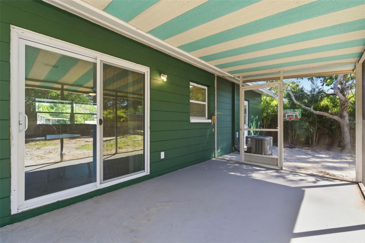 6522 112th Street, Seminole, FL 33772 Photo