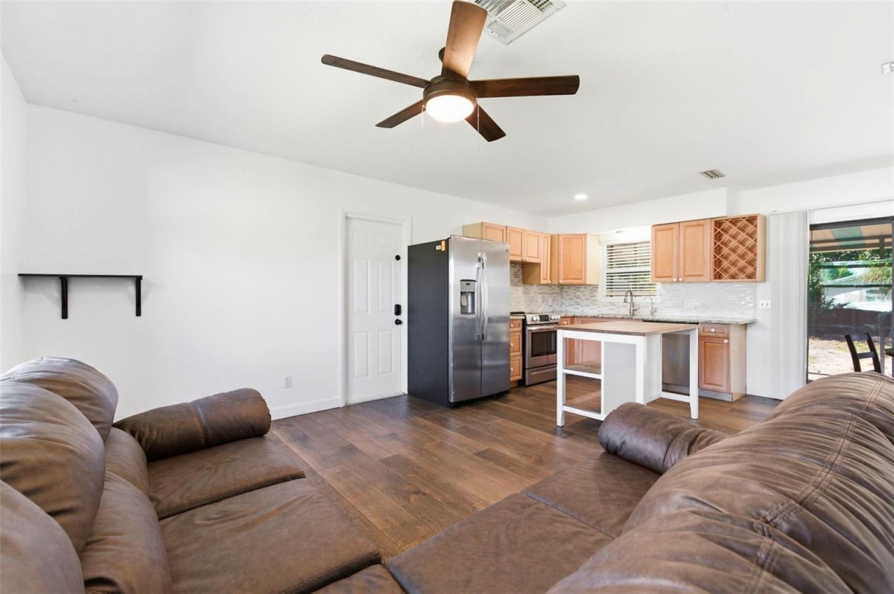 6522 112th Street, Seminole, FL 33772 Photo