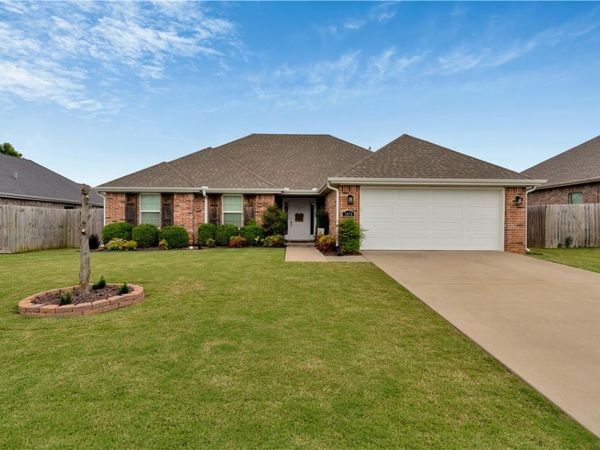 3874 E Bridgeton Street , Springdale, AR 72762