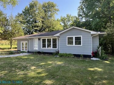 176 Urbanna Road, Saluda, VA 23149