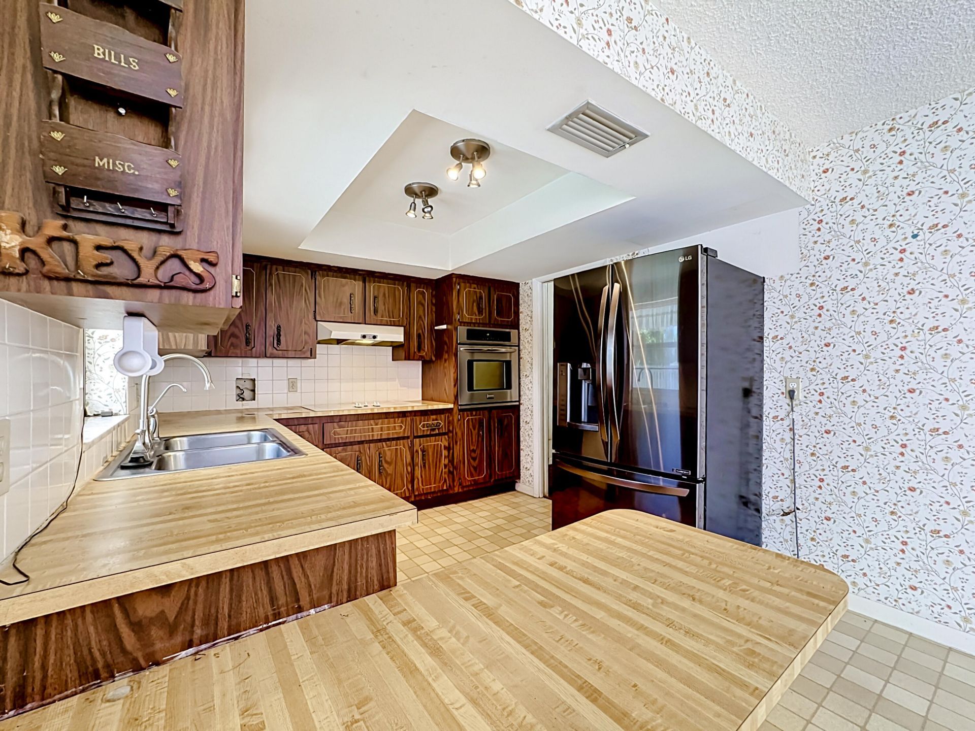 2402 Newport Drive, Fort Pierce, FL 34982 Photo