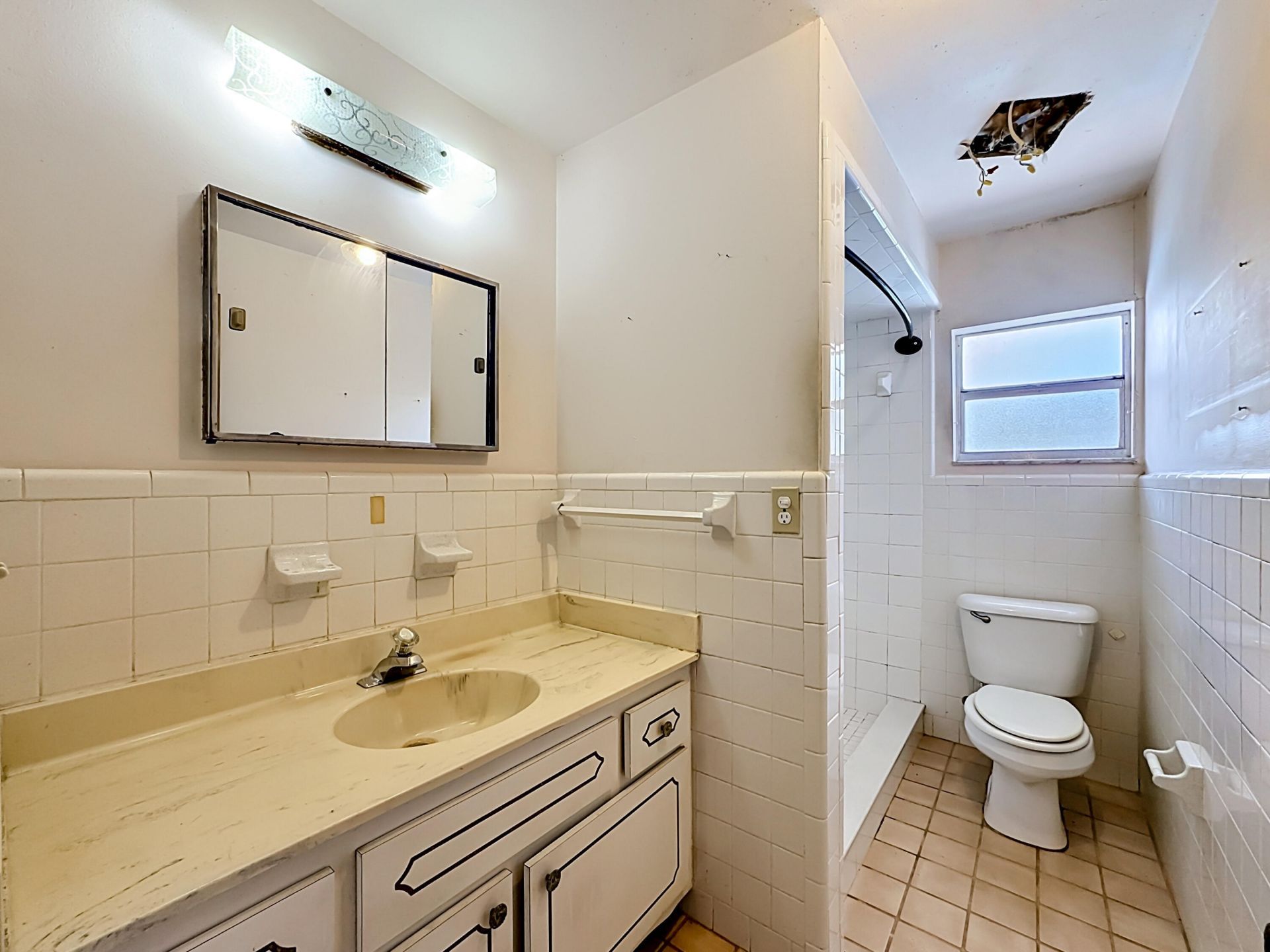 2402 Newport Drive, Fort Pierce, FL 34982 Photo