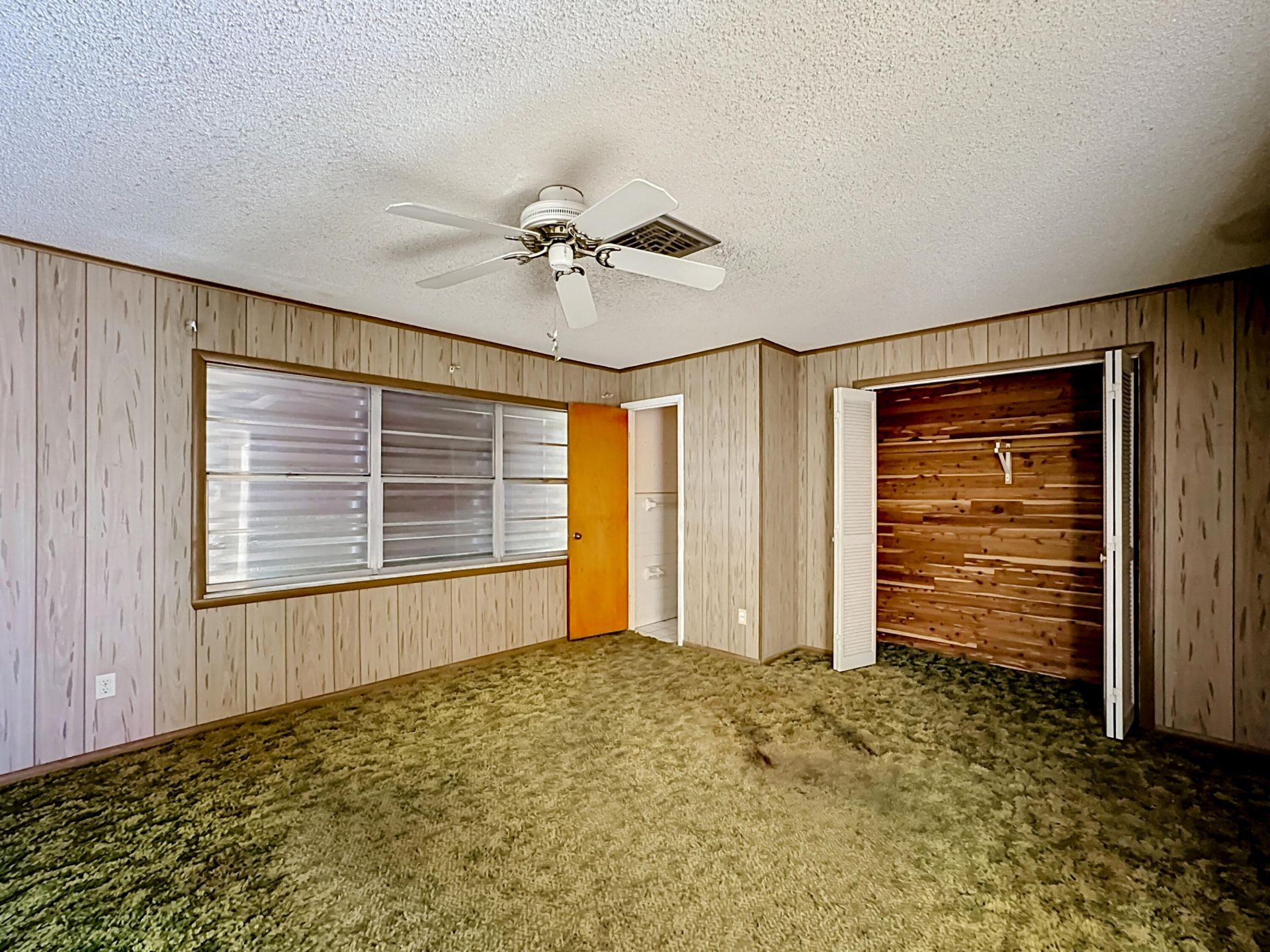 2402 Newport Drive, Fort Pierce, FL 34982 Photo
