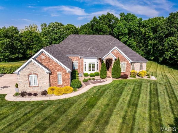 320 Nicole Court , Troy, MO 63379