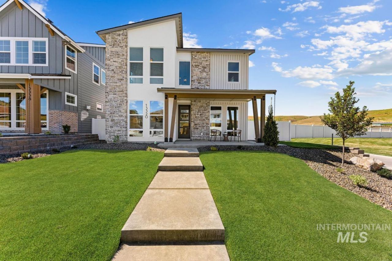 13320 N Spring Creek Way, Boise, ID 83714 Main Photo