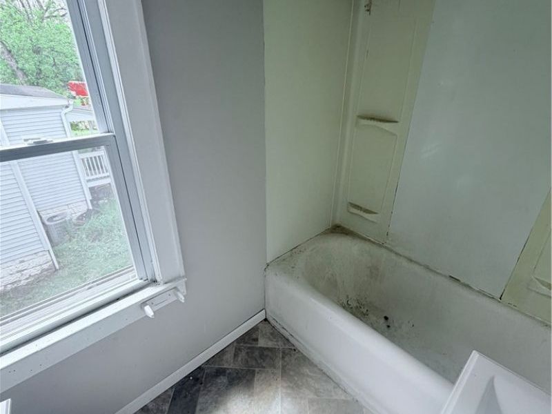 1174 Mercer Avenue, Akron, OH 44307 Photo 17