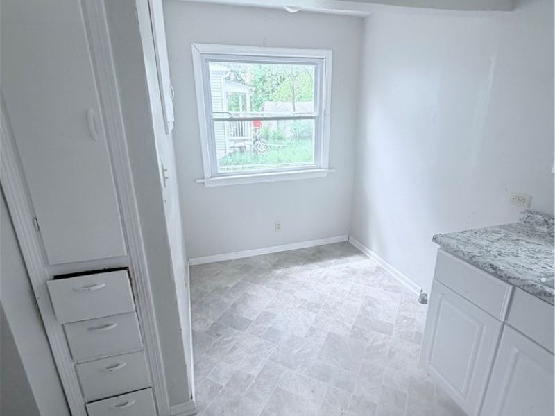 1174 Mercer Avenue, Akron, OH 44307 Photo 7