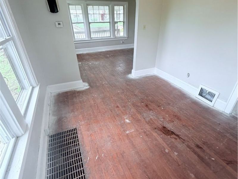 1174 Mercer Avenue, Akron, OH 44307 Photo 9