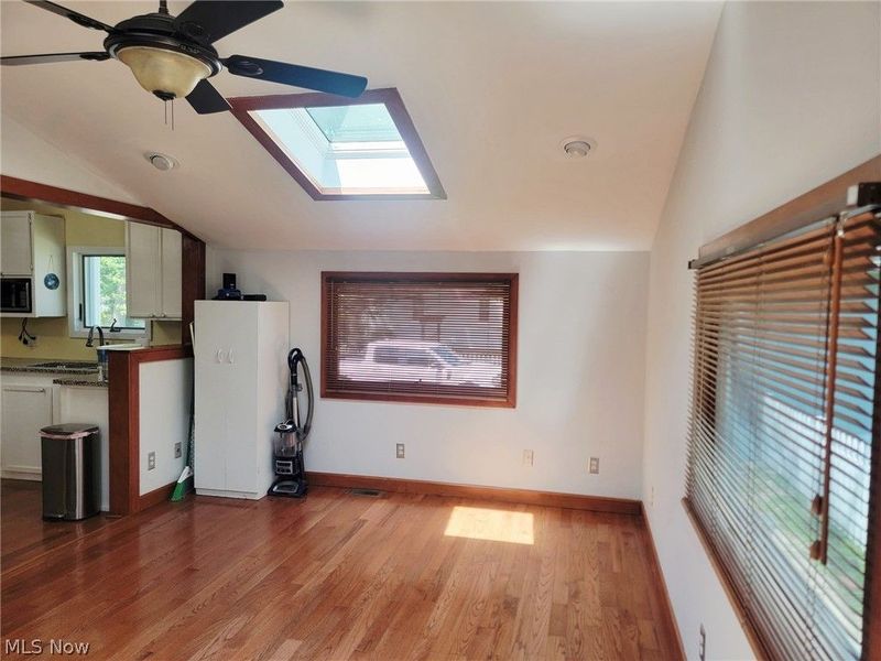 233 S Point Drive, Avon Lake, OH 44012 Photo 14