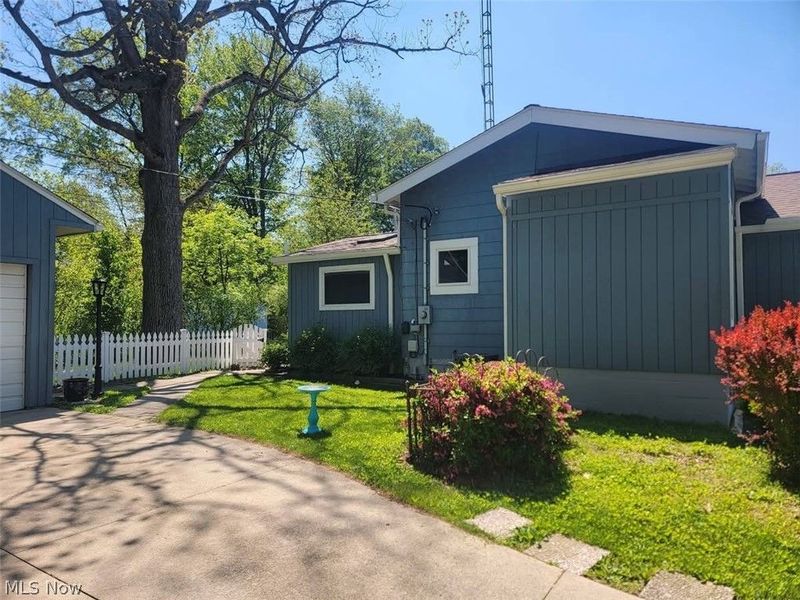 233 S Point Drive , Avon Lake, OH 44012 Photo 20