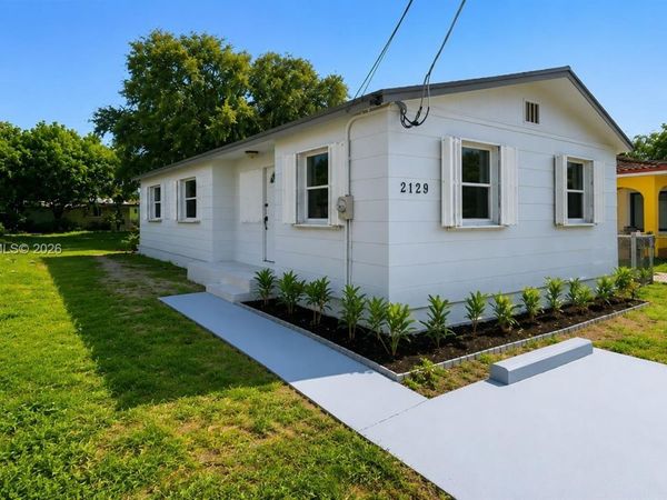 2129 NW 59th St, Miami, FL 33142