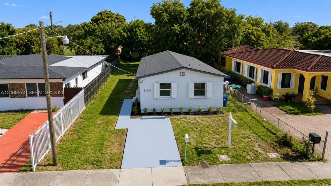 2129 NW 59th St, Miami, FL 33142 Photo