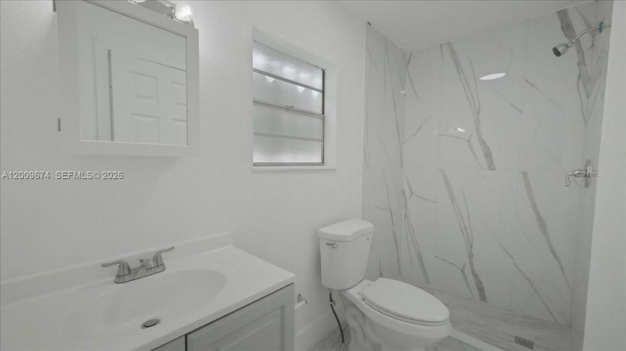 2129 NW 59th St, Miami, FL 33142 Photo