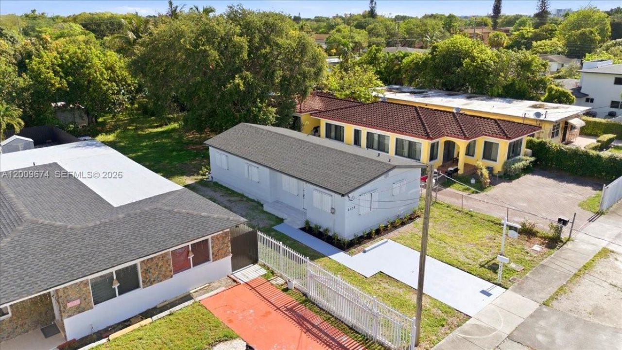 2129 NW 59th St, Miami, FL 33142 Photo