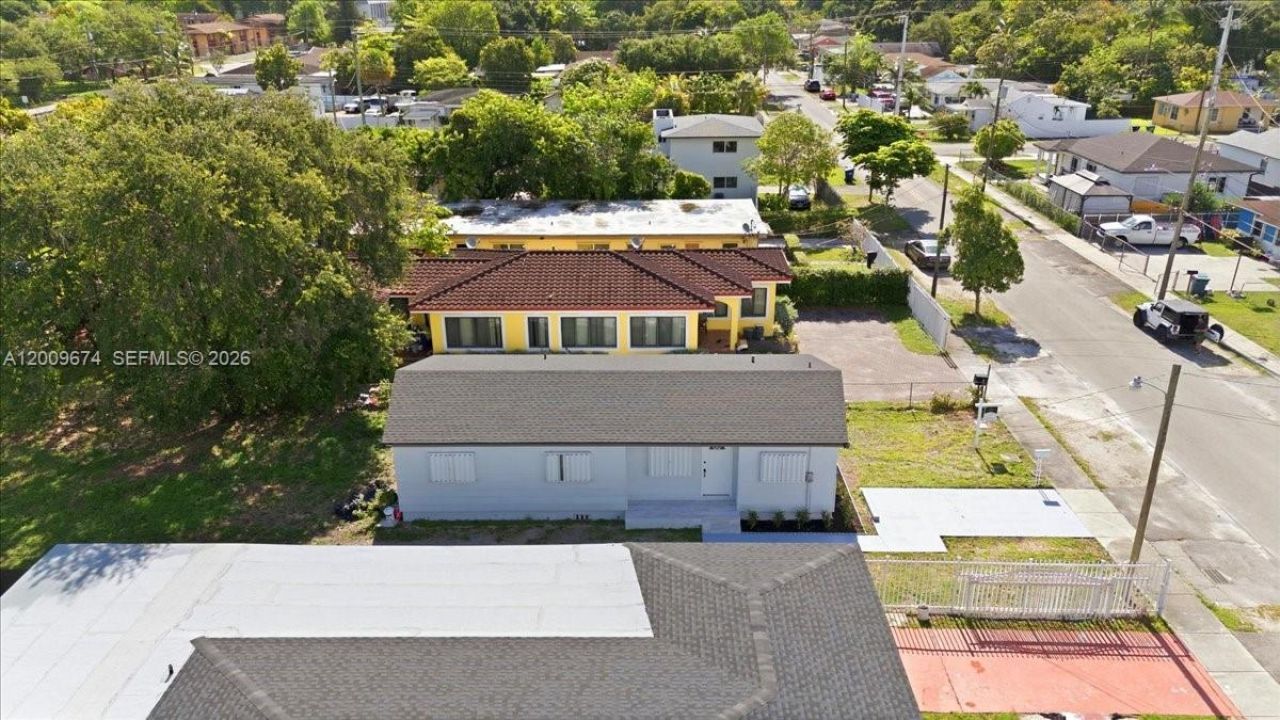 2129 NW 59th St, Miami, FL 33142 Photo