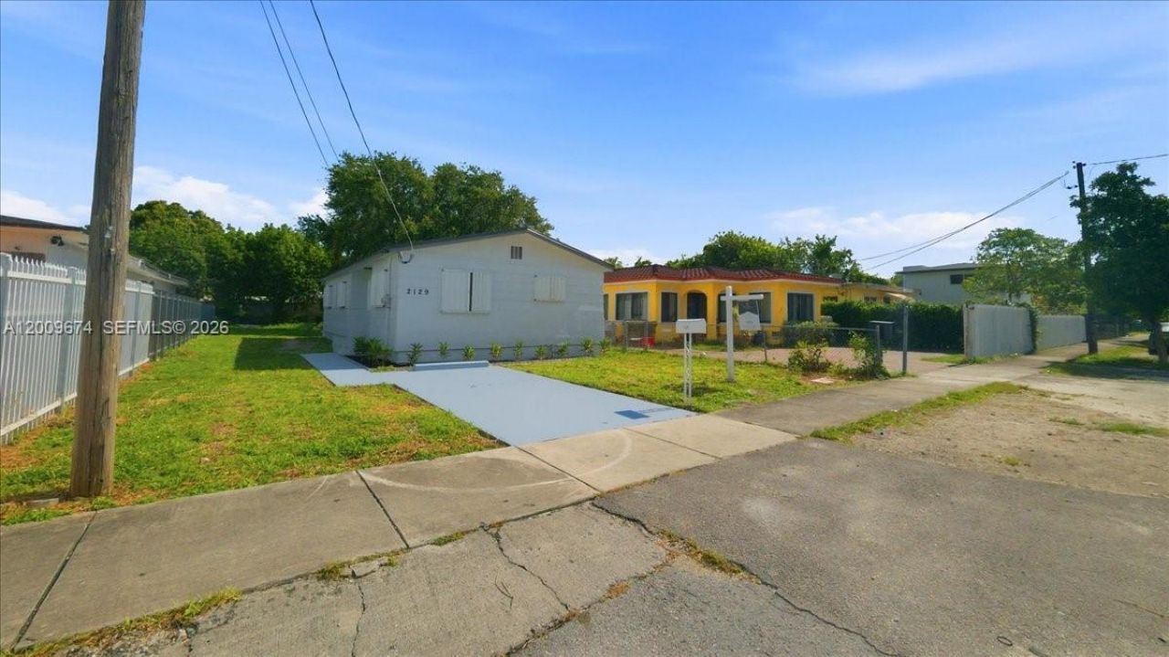 2129 NW 59th St, Miami, FL 33142 Photo