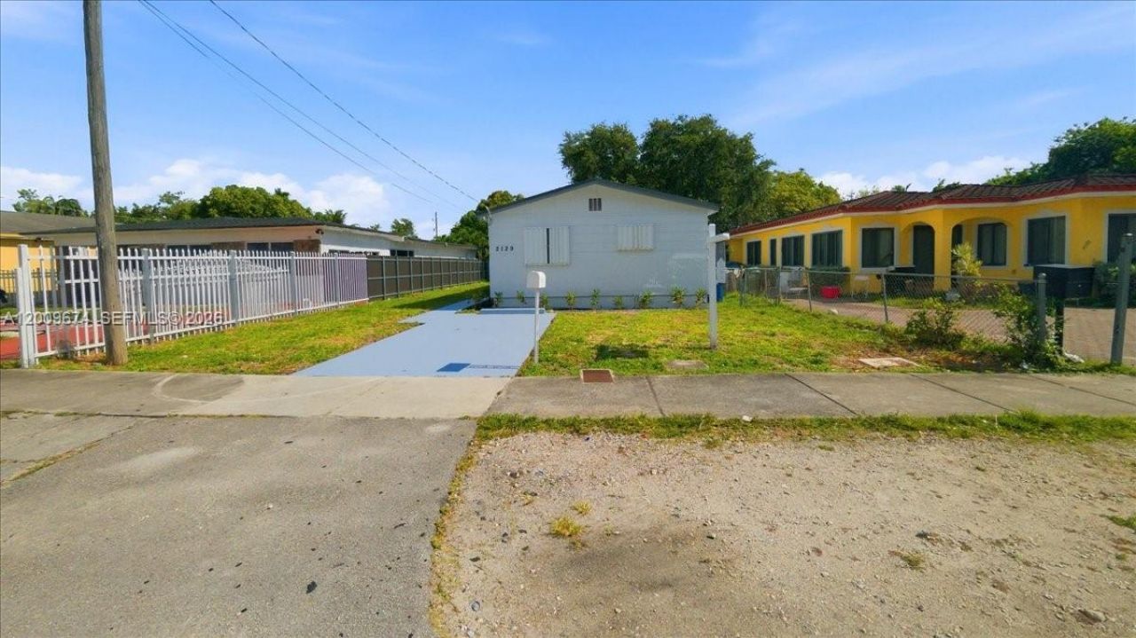 2129 NW 59th St, Miami, FL 33142 Photo