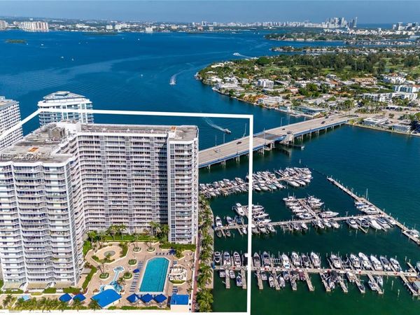 7601 E Treasure Dr , Unit 623, North Bay Village, FL 33141