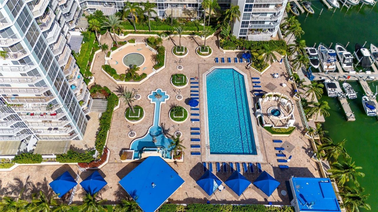 7601 E Treasure Dr , Unit 623, North Bay Village, FL 33141 Photo