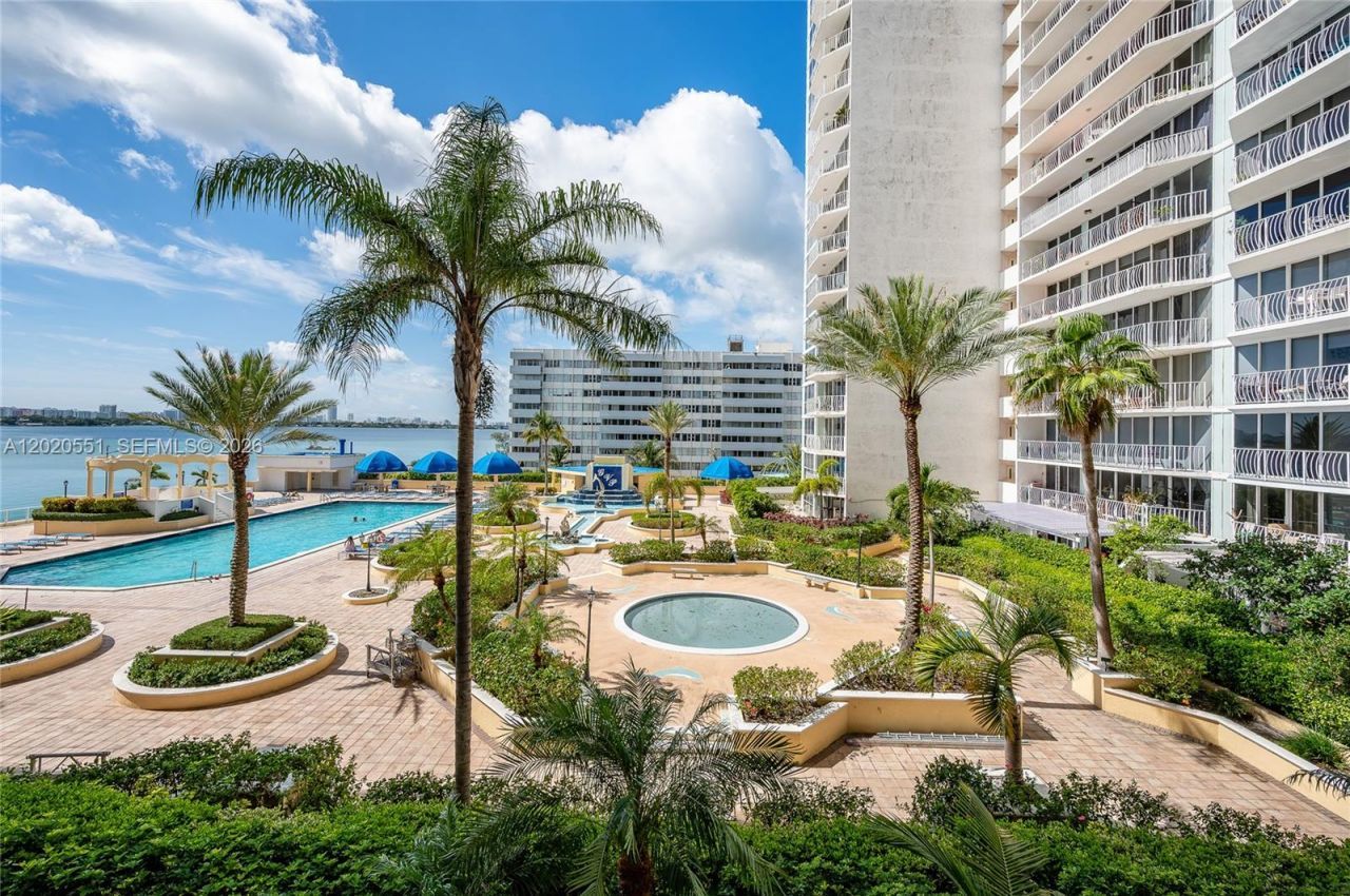 7601 E Treasure Dr , Unit 623, North Bay Village, FL 33141 Photo