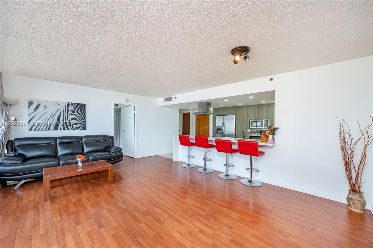 7601 E Treasure Dr , Unit 623, North Bay Village, FL 33141 Photo