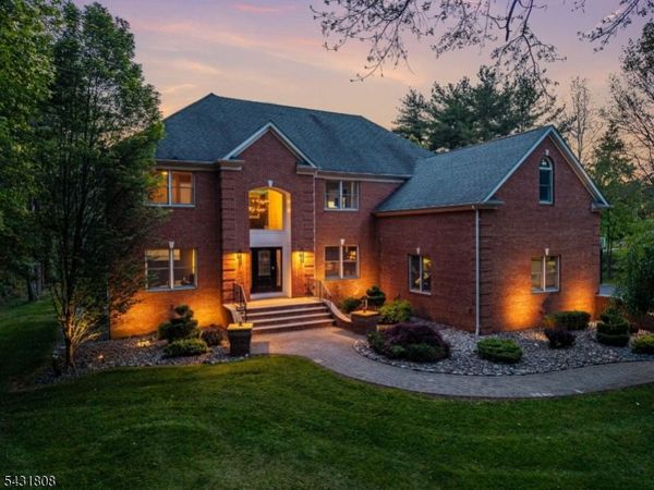 97 Union Rd, Kingwood, NJ 08825