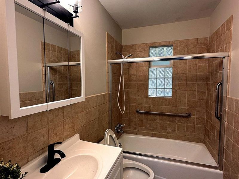 1612 Hunt Rd, Reading, OH 45215 Photo 14