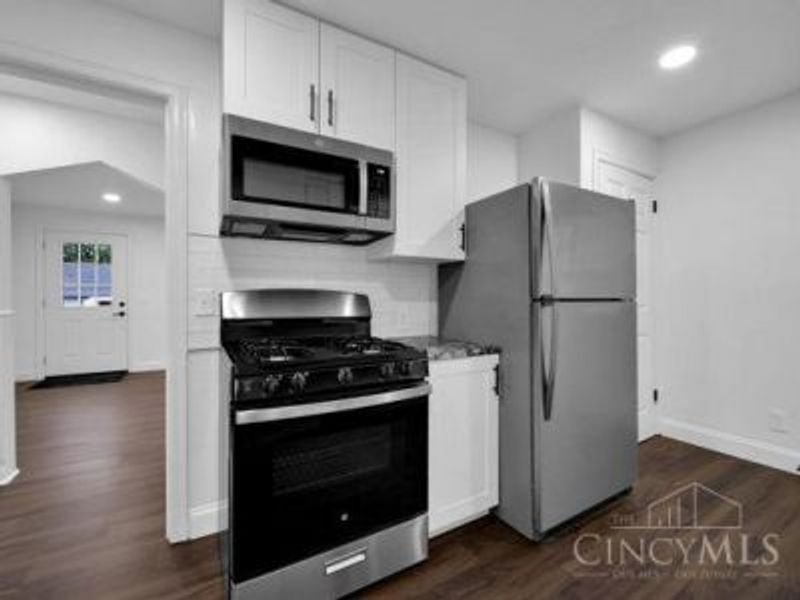 3942 Standish Avenue, Cincinnati, OH 45213 Photo 6