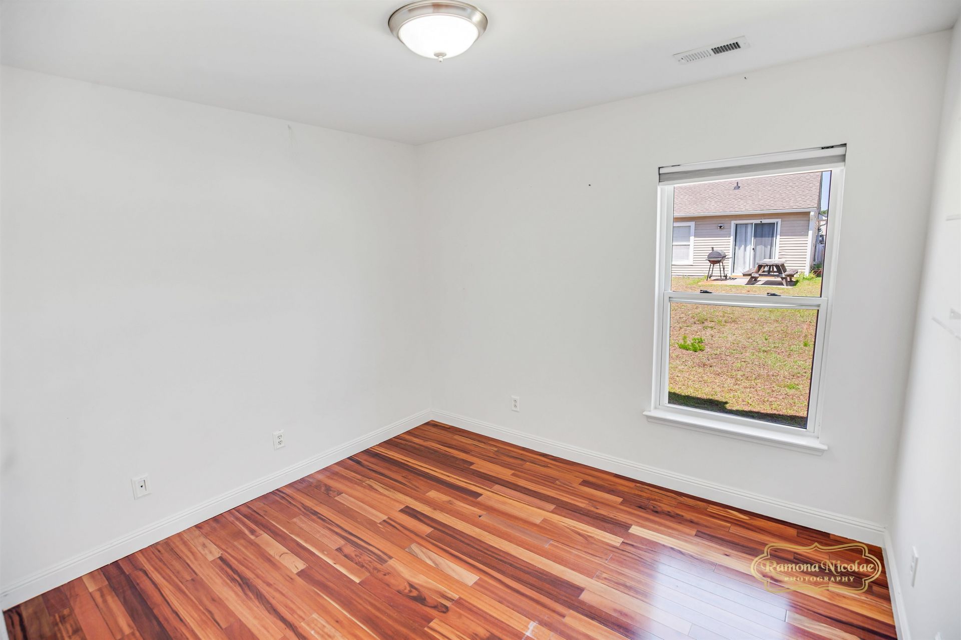425 Bellegrove Dr. Photo 15