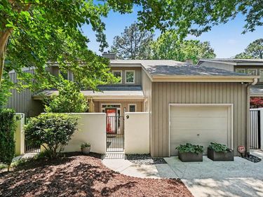 9 Tottenham Lane, Chapel Hill, NC 27517