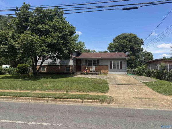 3920 Drake Avenue, Huntsville, AL 35805