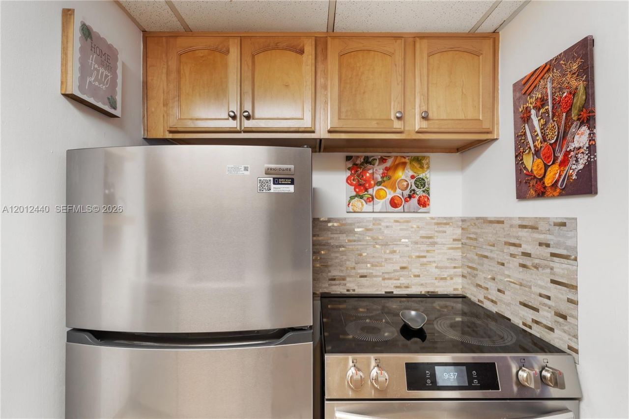 800 West Ave , Unit 532, Miami Beach, FL 33139 Photo