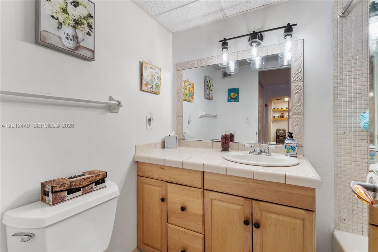 800 West Ave , Unit 532, Miami Beach, FL 33139 Photo
