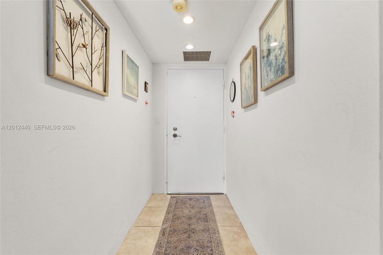800 West Ave , Unit 532, Miami Beach, FL 33139 Photo