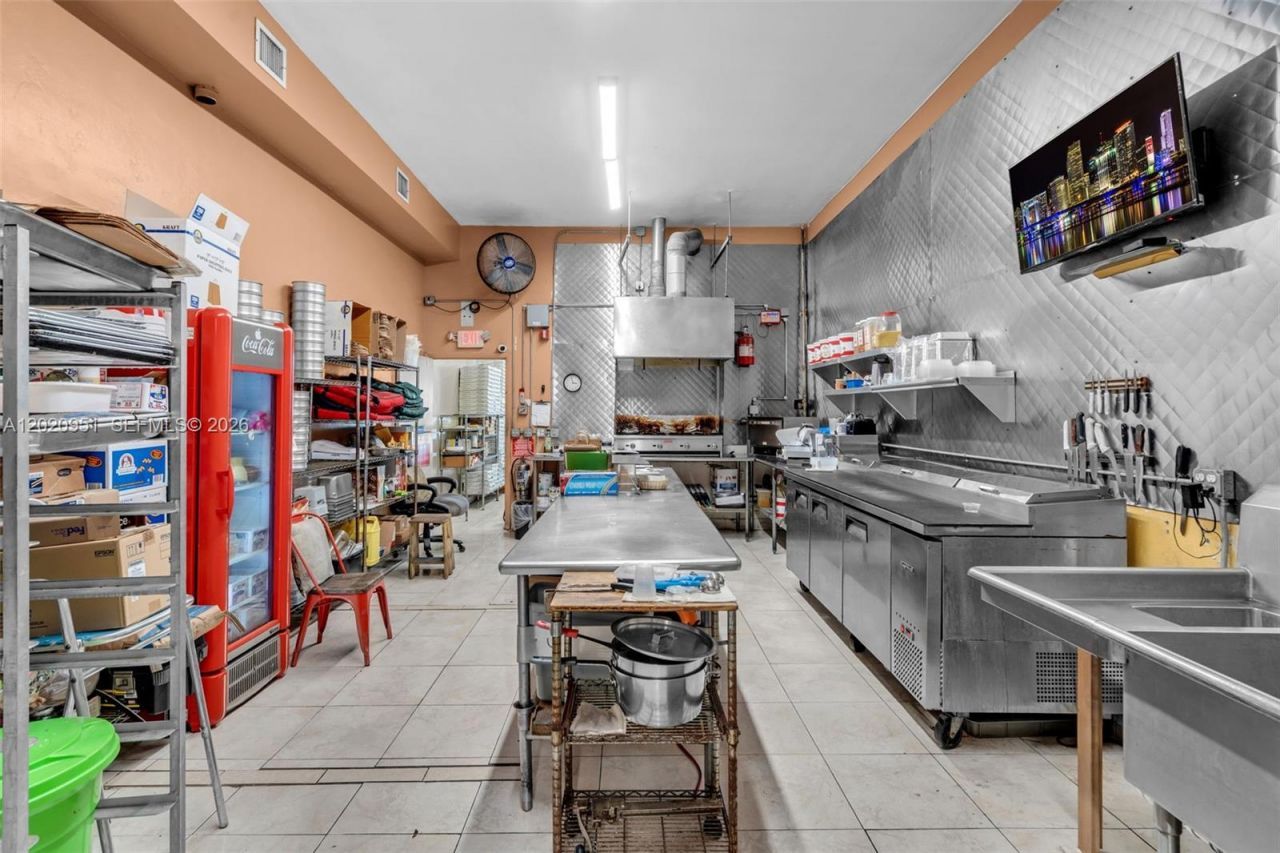 2389 SW 22nd St , Miami, FL 33145 Photo